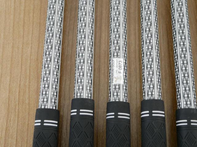 Iron set : Tourstage : ชุดเหล็ก Tourstage PHYZ III (ปี 2017 ซีรี่ย์ท๊อป ใบใหญ่ ตีง่าย ไกล) มีเหล็ก 6-Pw,Aw (6 ชิ้น) ก้านกราไฟต์ Flex R