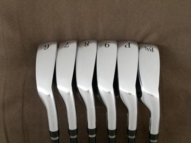 Iron set : Tourstage : ชุดเหล็ก Tourstage PHYZ III (ปี 2017 ซีรี่ย์ท๊อป ใบใหญ่ ตีง่าย ไกล) มีเหล็ก 6-Pw,Aw (6 ชิ้น) ก้านกราไฟต์ Flex R