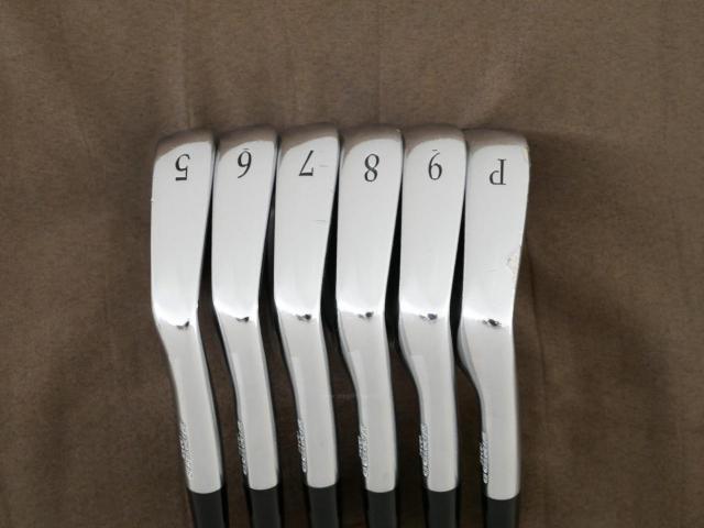 Iron set : Mizuno : ชุดเหล็ก Mizuno Pro 520 Forged (ปี 2021 นุ่มมาก) มีเหล็ก 5-Pw (6 ชิ้น) ก้านเหล็ก Dynamic Gold S400
