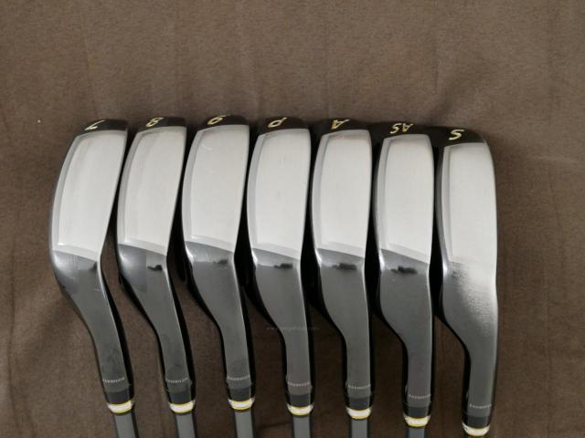 Iron set : Tsuruya : ชุดเหล็ก Tsuruya AXEL Gold Premium V (ออกปี 2023 ของใหม่ 7 หมื่นกว่าบาท หน้าเด้งสุดๆ ไกลสุดๆๆ) มีเหล็ก 7-Pw,Aw,As,Sw (7 ชิ้น ครบเซ็ต) ก้านกราไฟต์ Flex R