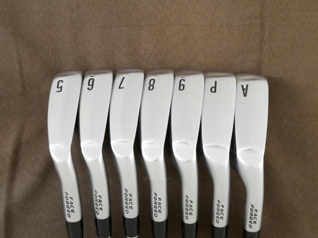 Iron set : Other Brand : ชุดเหล็ก Srixon ZX4 MK II (รุ่นปี 2023 ตีง่าย ไกล) มีเหล็ก 5-Pw,Aw (7 ชิ้น) ก้านกราไฟต์ Mitsubishi Diamana ZX-II 60 Flex S