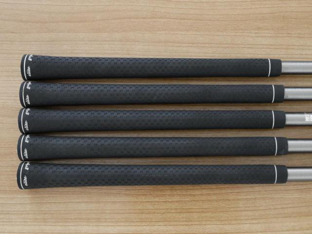 Iron set : Titleist : ชุดเหล็ก Titleist T100S Forged (รุ่นปี 2022) มีเหล็ก 6-Pw (5 ชิ้น) ก้าน Steelfiber i95 Flex S