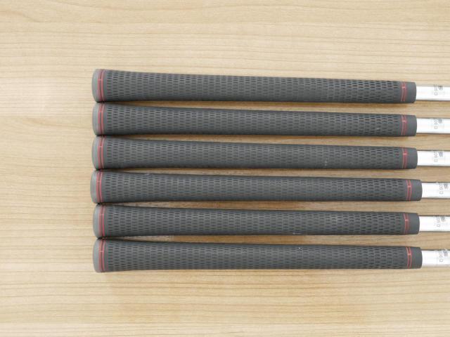 Iron set : Daiwa : ชุดเหล็ก Daiwa OnOff (Forged นุ่มมากๆ) มีเหล็ก 5-Pw (6 ชิ้น) ก้านเหล็ก NS Pro 950 GH Flex S