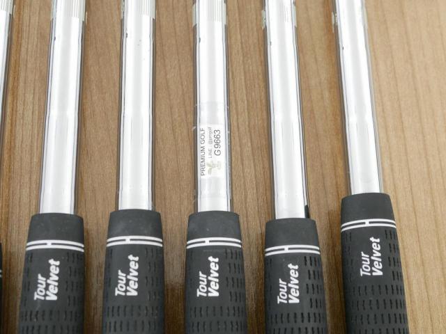 Iron set : Fourteen : ชุดเหล็ก Fourteen TC-550 Forged มีเหล็ก 5-Pw (6 ชิ้น) ก้านเหล็ก Ns Pro 950 GH Flex R