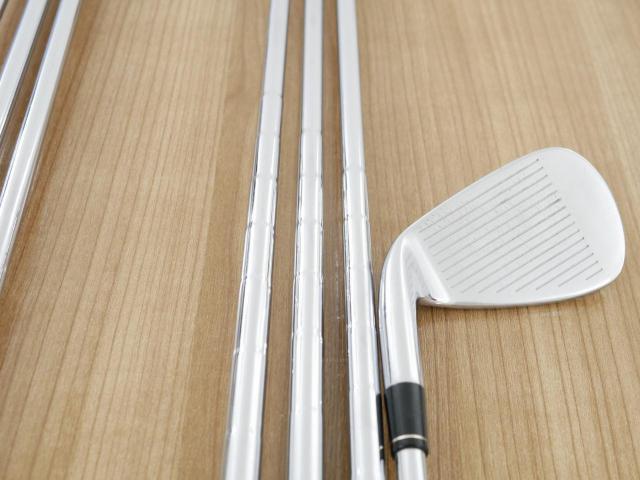 Iron set : Taylormade : ชุดเหล็ก Taylormade R11 มีเหล็ก 4-Pw (7 ชิ้น) ก้านเหล็ก NS Pro 950 Flex R