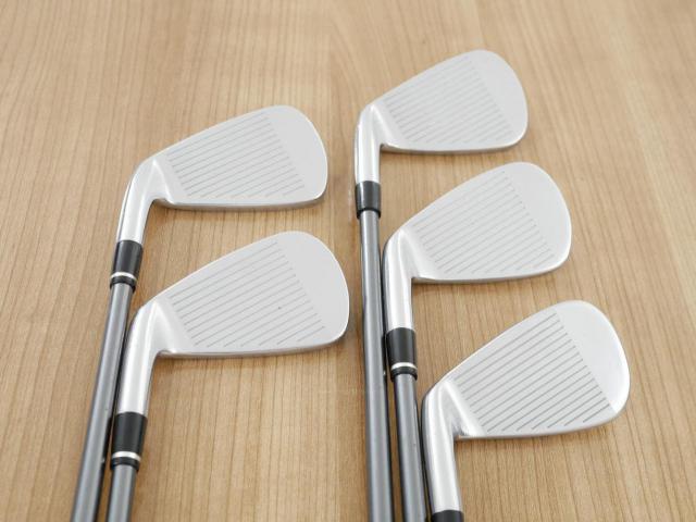 Iron set : Taylormade : ชุดเหล็ก Taylormade Gloire F2 Forged (รุ่นท๊อปสุด Japan Spec. ออกปี 2017) มีเหล็ก 6-Pw (5 ชิ้น) ก้านกราไฟต์ Flex S
