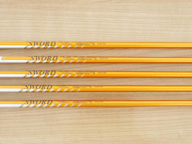 Iron set : Katana : ชุดเหล็กกระเทย Katana Sniper i (ตีง่ายมากๆ ไกลมากๆ) มีเหล็ก 7-Pw,Aw (5 ชิ้น เบอร์ 6 ตีระยะเท่าเหล็ก 5 ปกติ) ก้านกราไฟต์ Flex R2