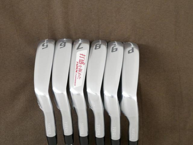 Iron set : Yamaha : **ของใหม่ ยังไม่แกะพลาสติก** ชุดเหล็ก Yamaha RMX Forged (ปี 2022 นุ่มมากๆ) มีเหล็ก 5-Pw (6 ชิ้น) ก้านเหล็ก NS Pro 950 Flex R