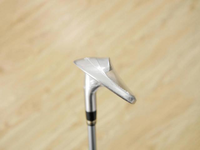 Wedge : Other : **ของใหม่ ยังไม่แกะพลาสติก** Wedge Ryoma DSI (รุ่นล่าสุด ตีง่ายมาก ไกลมากๆ หายากสุดๆ) Loft 56 ก้านกราไฟต์ Tour AD Flex S