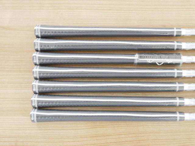 Lady club : All : **ของใหม่ ยังไม่แกะพลาสติก** ชุดเหล็ก Callaway Rogue ST Max Fast (ออกปี 2022 ตีง่ายที่สุด ไกลสุดของ Callaway) มีเหล็ก 6-Pw,Aw,Sw (7 ชิ้น) ก้านกราไฟต์ Mitsubishi ELDIO 40 Flex L