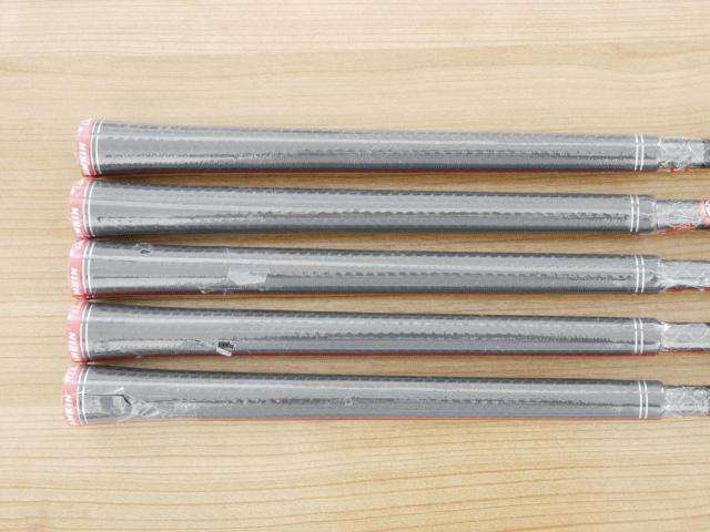 Iron set : Taylormade : **ของใหม่ ยังไม่แกะพลาสติก** ชุดเหล็ก Taylormade Stealth (ออกปี 2022 Japan Spec.) มีเหล็ก 6-Pw (5 ชิ้น) ก้านกราไฟต์ Mitsubishi Tensei TM60 Flex S