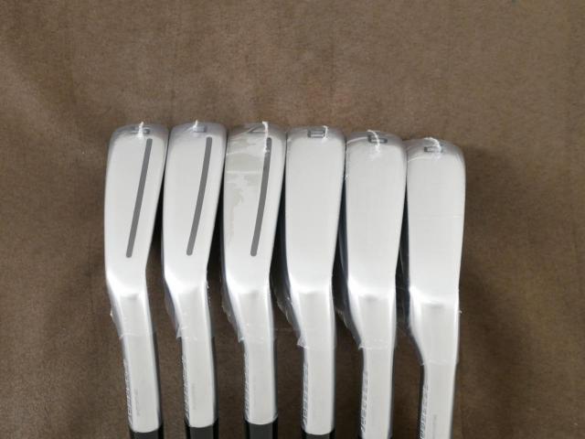 Iron set : Taylormade : **ของใหม่ ยังไม่แกะพลาสติก** ชุดเหล็ก Taylormade P790 (ตัวท้อปสุด ล่าสุด ออกปี 2025 Japan Spec.) มีเหล็ก 5-Pw (6 ชิ้น) ก้านเหล็ก NS Pro 950 NEO Flex S
