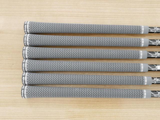 Iron set : Taylormade : ชุดเหล็ก Taylormade P770 Forged (รุ่นปี 2023 นุ่ม แน่น)  มีเหล็ก 5-Pw (6 ชิ้น) ก้านกราไฟต์ Mitsubishi Diamana Thump i95 Flex S