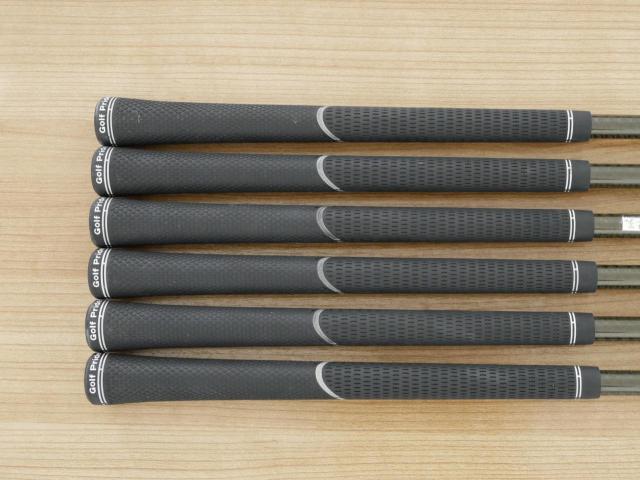 Iron set : Honma : **ตุ้มน้ำหนักหลุด** ชุดเหล็ก Honma Beres IS-01 (หน้าเด้ง Maraging) มีเหล็ก 6-11 (6 ชิ้น เทียบเท่า 5-Pw) ก้าน ARMRQ 6 (49) FLex R (2 ดาว)