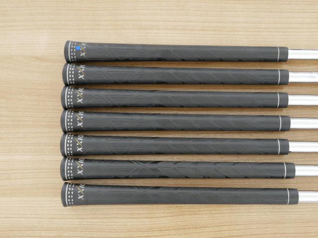 Iron set : XXIO : ชุดเหล็ก XXIO Cross (ออกปี 2019 ตีไกลที่สุดของที่สุดจาก XXIO หน้าเด้งสุดๆ) มีเหล็ก 7-Pw,Aw,Dw,Sw (7 ชิ้น ตีไกลกว่าปกติ 2 เบอร์) ก้านเหล็ก NS Pro 870 DST Flex S