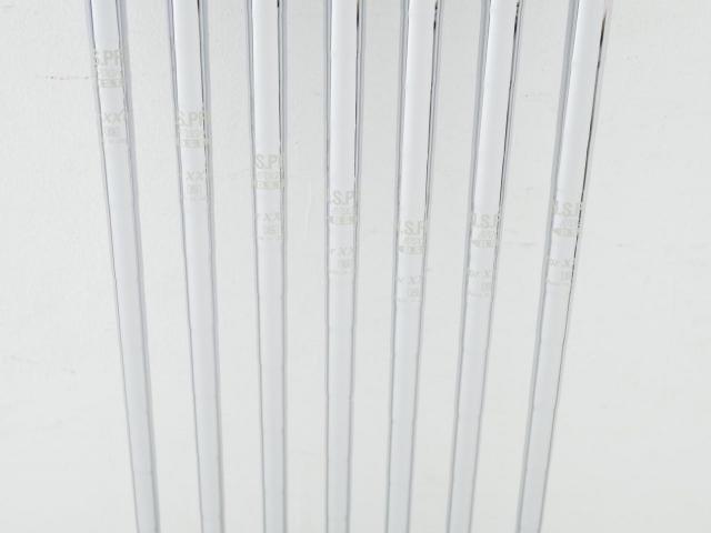 Iron set : XXIO : ชุดเหล็ก XXIO Cross (ออกปี 2019 ตีไกลที่สุดของที่สุดจาก XXIO หน้าเด้งสุดๆ) มีเหล็ก 7-Pw,Aw,Dw,Sw (7 ชิ้น ตีไกลกว่าปกติ 2 เบอร์) ก้านเหล็ก NS Pro 870 DST Flex S