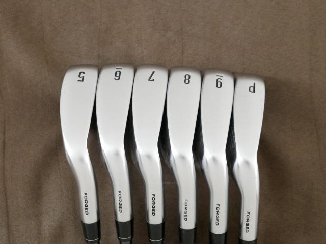 Iron set : Callaway : ชุดเหล็ก Callaway APEX DCB Forged (ปี 2022) มีเหล็ก 5-Pw (6 ชิ้น) ก้านกราไฟต์ Mitsubishi Diamana 55 Flex R