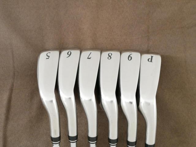 Iron set : XXIO : ชุดเหล็ก XXIO 12 (ออกปี 2022 ตีง่าย ไกลมาก) มีเหล็ก 5-Pw (6 ชิ้น) ก้านเหล็ก NS Pro 850 DST Flex R