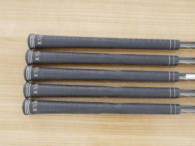 Iron set : XXIO : ชุดเหล็ก XXIO 8 (ใบใหญ่ ตีง่าย ไกล) มีเหล็ก 6-Pw (5 ชิ้น) ก้านกราไฟต์ MP-800 Flex R