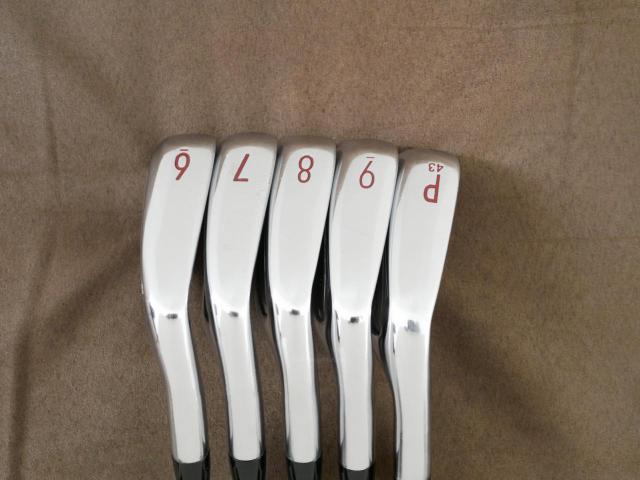 Iron set : Titleist : ชุดเหล็ก Titleist T200 (รุ่นปี 2020) มีเหล็ก 6-Pw (5 ชิ้น) ก้านเหล็ก NS Pro 950 NEO Flex R