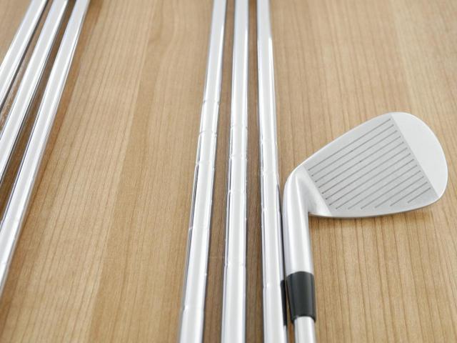 Iron set : Mizuno : ชุดเหล็ก Mizuno JPX 923 Forged (ออกปี 2023 ตัวท๊อป นุ่ม แน่น) มีเหล็ก 5-Pw,Gw (7 ชิ้น) ก้านเหล็ก Dynamic Gold 105 S200
