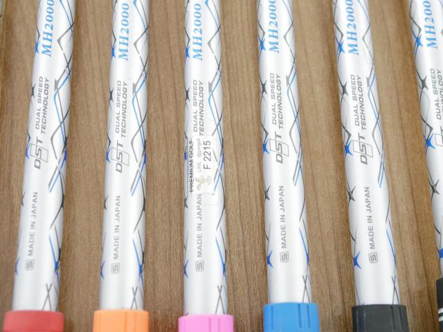 Iron set : XXIO : ชุดเหล็ก XXIO Cross 2 (ออกปี 2021 ตีไกลที่สุดของที่สุดจาก XXIO หน้าเด้งสุดๆ) มีเหล็ก 5-Pw,Sw (7 ชิ้น ตีไกลกว่าปกติ 2 เบอร์) ก้านกราไฟต์ MH-2000 Flex R