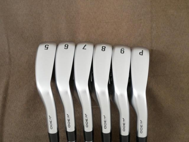 Iron set : Callaway : ชุดเหล็ก Callaway APEX Ai300 Forged (รุ่นล่าสุด ออกปี 2024) มีเหล็ก 5-Pw (6 ชิ้น) ก้านกราไฟต์ UST Mamiya RECOIL DART 5 Flex R