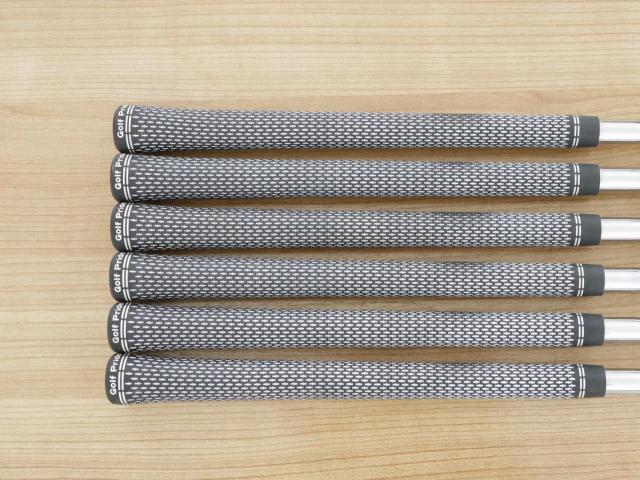 Iron set : Titleist : ชุดเหล็ก Titleist T300 (ปี 2022) มีเหล็ก 5-Pw (6 ชิ้น) ก้านเหล็ก NS Pro 880 AMC Flex R