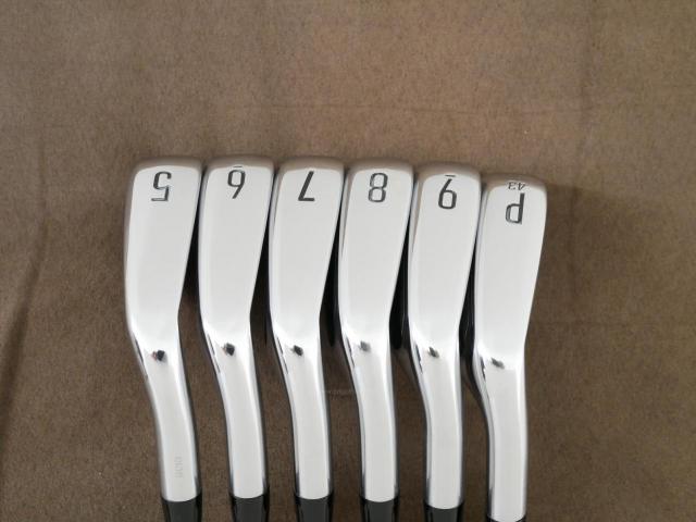 Iron set : Titleist : ชุดเหล็ก Titleist T300 (ปี 2022) มีเหล็ก 5-Pw (6 ชิ้น) ก้านเหล็ก NS Pro 880 AMC Flex R