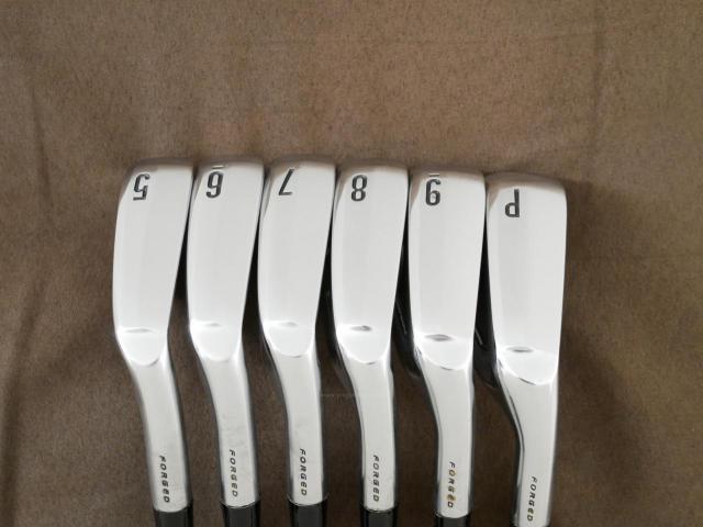 Iron set : Other Brand : ชุดเหล็ก Srixon ZX5 MK II Forged (ออกปี 2023) มีเหล็ก 5-Pw (6 ชิ้น) ก้านกราไฟต์ Mitsubishi Diamana ZX-II 60 Flex R