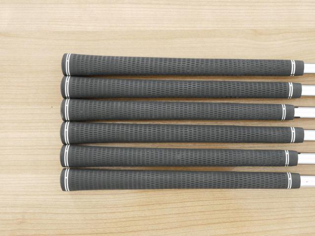 Iron set : Tourstage : ชุดเหล็ก Tourstage TS-211 Airmuscle มีเหล็ก 5-Pw (6 ชิ้น) ก้านเหล็ก NS Pro 950 Flex R