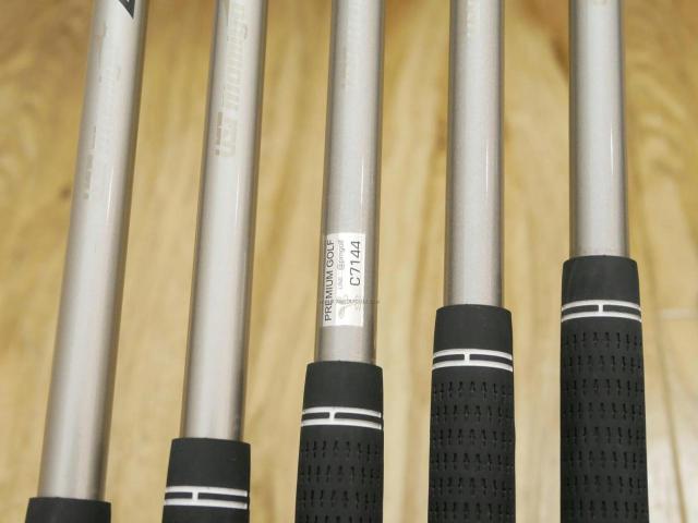 Iron set : Miura : ชุดเหล็ก Miura EI-801 (รุ่นใหม่ ปี 2021 ใบใหญ่ ตีง่าย ไกลมากๆ) มีเหล็ก 6-Pw,Aw (6 ชิ้น) ก้านกราไฟต์ UST Mamiya ATTAS 60