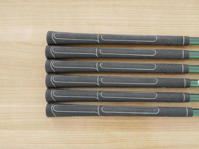 Iron set : Callaway : ชุดเหล็ก Callaway Legacy V (Forged) มีเหล็ก 5-Pw (6 ชิ้น) ก้านกราไฟต์ Flex R