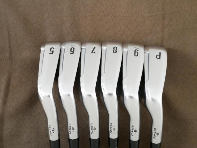 Iron set : Callaway : ชุดเหล็ก Callaway Legacy V (Forged) มีเหล็ก 5-Pw (6 ชิ้น) ก้านกราไฟต์ Flex R