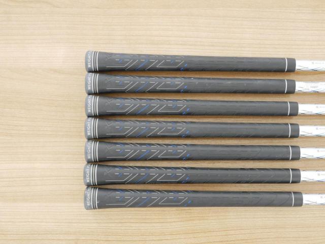 Iron set : XXIO : ชุดเหล็ก XXIO Cross 2 (ออกปี 2021 ตีไกลที่สุดของที่สุดจาก XXIO หน้าเด้งสุดๆ) มีเหล็ก 7-Pw,Aw,Dw,Sw (7 ชิ้น ตีไกลกว่าปกติ 2 เบอร์) ก้านกราไฟต์ MH-2000 Flex R