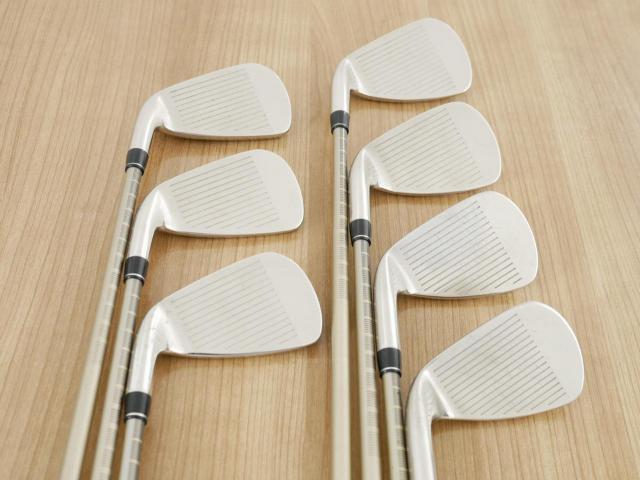 Iron set : PRGR : ชุดเหล็ก PRGR ID Nabla Red (รุ่นท๊อปสุด หน้าเด้ง ไกลมาก) มีเหล็ก 6-Pw,Aw,Sw (7 ชิ้น) ก้านกราไฟต์ M-37 Flex R