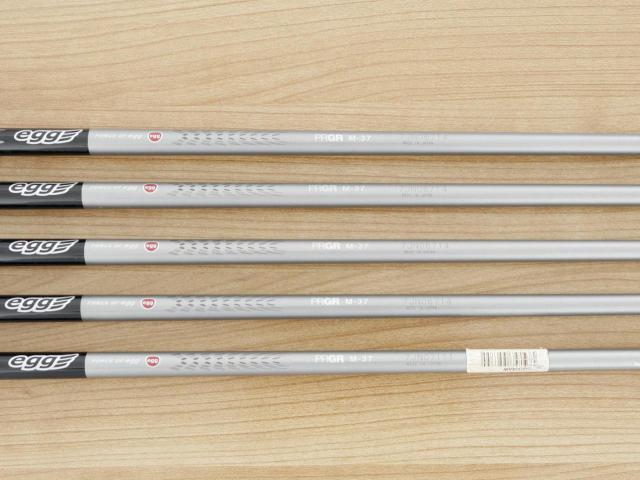 Iron set : PRGR : ชุดเหล็กกระเทย PRGR Egg PC (รุ่นปี 2019 ตีง่ายและไกลมากๆ โกงสุดๆ) มีเหล็ก 7-Pw,Aw (5 ชิ้น) ก้านกราไฟต์ M-37 Flex R