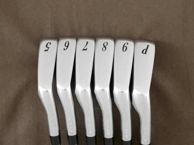 Iron set : Yonex : ชุดเหล็ก Yonex E-Zone CB511 Forged (ปี 2024 นุ่มมากๆๆๆ) มีเหล็ก 5-Pw (6 ชิ้น) ก้านเหล็ก NS Pro Modus 105 Flex S