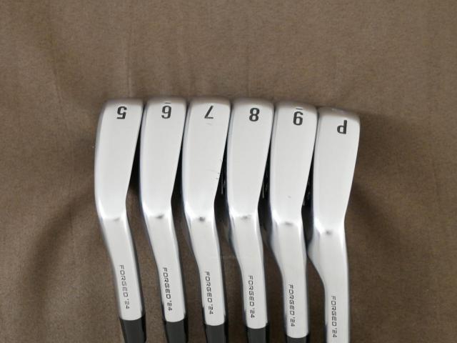 Iron set : Callaway : ชุดเหล็ก Callaway APEX Pro Forged (ออกปี 2024) มีเหล็ก 5-Pw (6 ชิ้น) ก้านเหล็ก Dynamic Gold S200