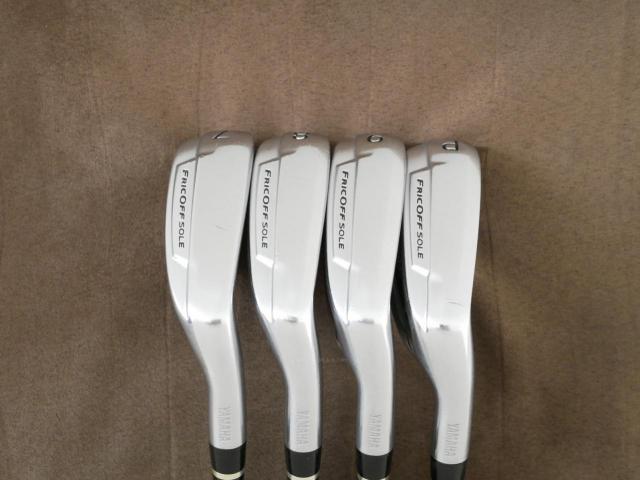 Iron set : Yamaha : ชุดเหล็ก Yamaha Inpres UD+2 (ปี 2018 ตีไกลที่สุด ไกลกว่าเหล็กทั่วไป 2 เบอร์) มีเหล็ก 7-Pw (4 ชิ้น) ก้านกราไฟต์ Flex SR