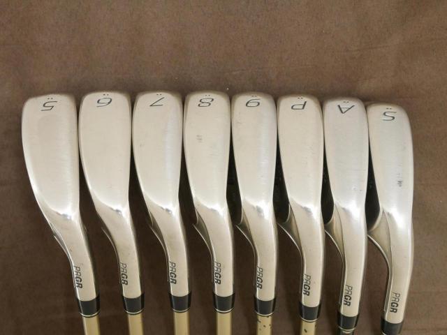 Iron set : PRGR : ชุดเหล็ก PRGR ID Nabla Red (รุ่นท๊อปสุด หน้าเด้ง ไกลมาก) มีเหล็ก 5-Pw,Aw,Sw (8 ชิ้น) ก้านกราไฟต์ M-37 Flex R