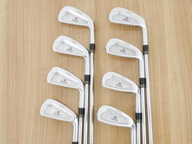 Iron set : Taylormade : ชุดเหล็ก Taylormade 300 Forged (นุ่มมากๆ) มีเหล็ก 3-Pw (8 ชิ้น) ก้านเหล็ก Dynamic Gold S300