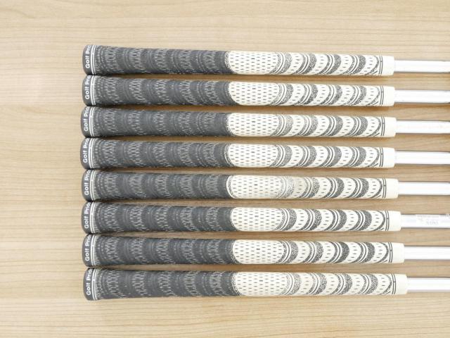 Iron set : Taylormade : ชุดเหล็ก Taylormade 300 Forged (นุ่มมากๆ) มีเหล็ก 3-Pw (8 ชิ้น) ก้านเหล็ก Dynamic Gold S300