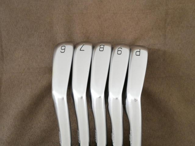 Iron set : Mizuno : ชุดเหล็ก Mizuno Pro 225 Forged (ปี 2023 นุ่ม แน่น ระยะดี) มีเหล็ก 6-Pw (5 ชิ้น) ก้านกราไฟต์ Tour AD AD-55 Flex S