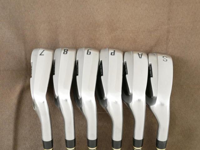 Iron set : Other Brand : ชุดเหล็ก Ryoma DSI (ตีง่ายมาก ไกลมากๆ หายากสุดๆ) มีเหล็ก 7-Pw,Aw,Sw (6 ชิ้น เหล็ก 7 ระยะเท่าเหล็ก 6 รุ่นอื่น) ก้านกราไฟต์ Tour AD Flex R