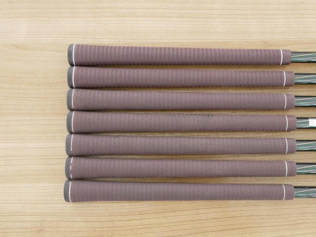 Iron set : Tourstage : ชุดเหล็ก Tourstage PHYZ Forged (ซีรี่ย์ท๊อป นุ่มไกล) มีเหล็ก 5-Pw,Aw (7 ชิ้น) ก้านกราไฟต์ Flex R