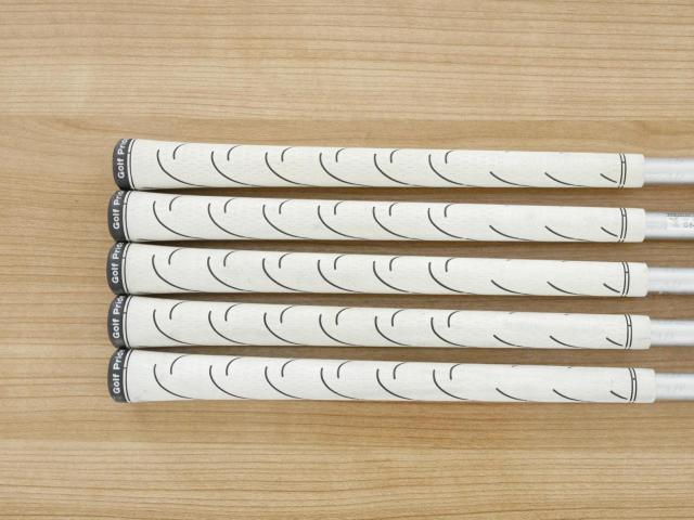 Iron set : Katana : ชุดเหล็กกระเทย Katana Voltio II G Series Hi (ตีง่ายมากๆ ไกลมาก) มีเหล็ก 7-Pw,Aw (5 ชิ้น) ก้าน Tour AD KT-5 Flex R