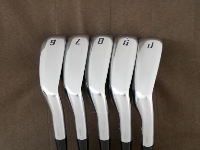 Iron set : Bridgestone : ชุดเหล็ก Bridgestone Tour B JGR HF3 Forged (ปี 2020 ตีไกลมากๆ) มีเหล็ก 6-Pw (5 ชิ้น) ก้านกราไฟต์ Tour AD Flex R