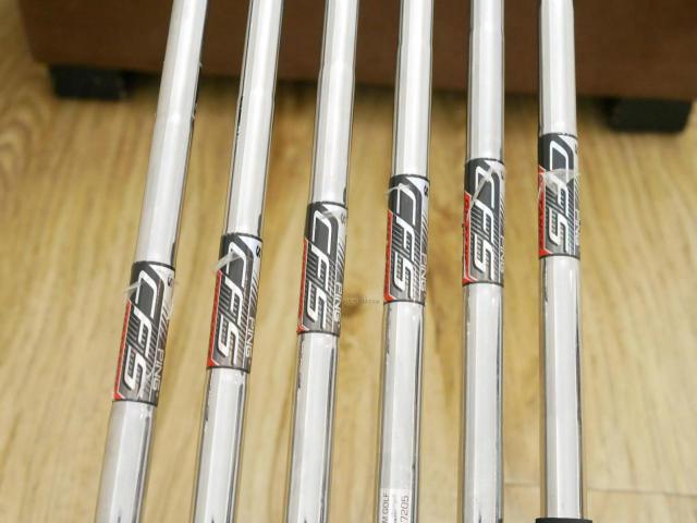 Iron set : Ping : ชุดเหล็ก Ping i Series (ออกปี 2016) มีเหล็ก 5-Pw (6 ชิ้น) ก้านเหล็ก Ping CFS Flex S
