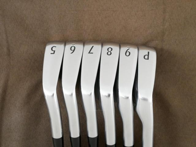 Iron set : Titleist : ชุดเหล็ก Titleist VG3 Forged (Japan Spec. ออกปี 2015) มีเหล็ก 5-Pw (6 ชิ้น) ก้านกราไฟต์ Mitsubishi Rayon VGi 60 Flex S
